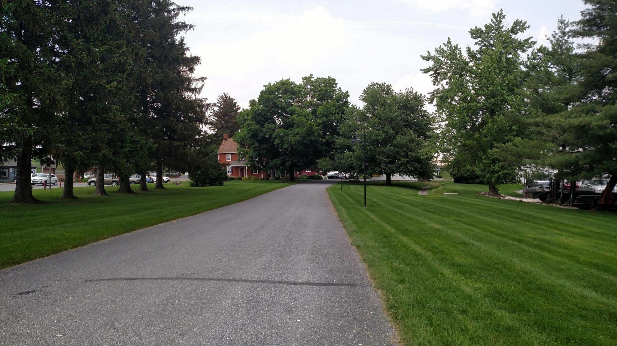 Spruce Lane Lodge And Cottages Smoketown  Buitenkant foto