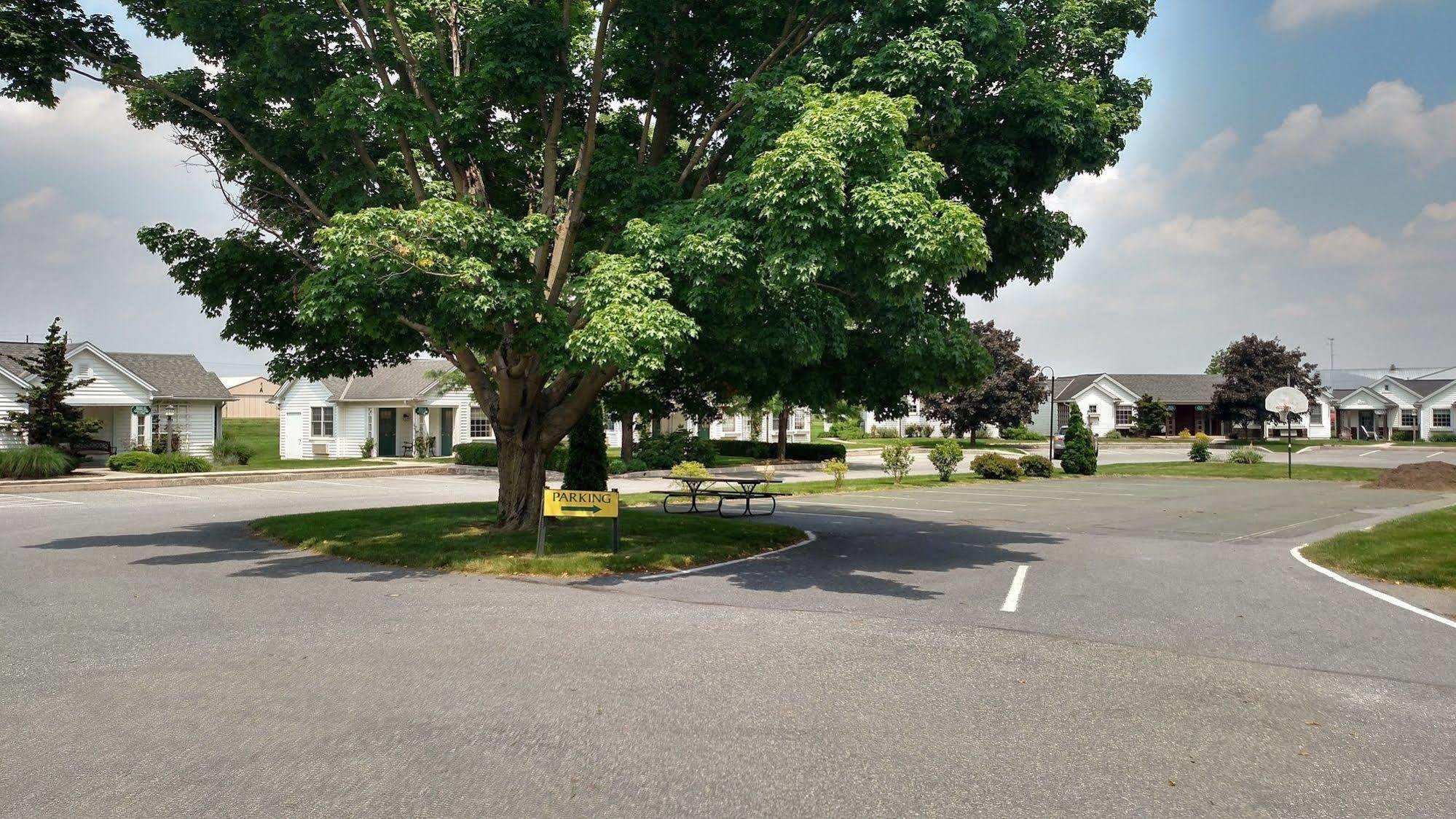 Spruce Lane Lodge And Cottages Smoketown  Buitenkant foto