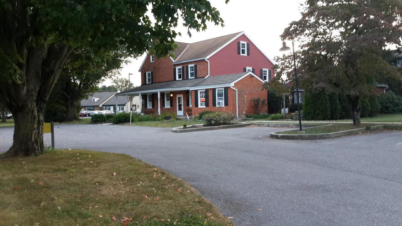 Spruce Lane Lodge And Cottages Smoketown  Buitenkant foto